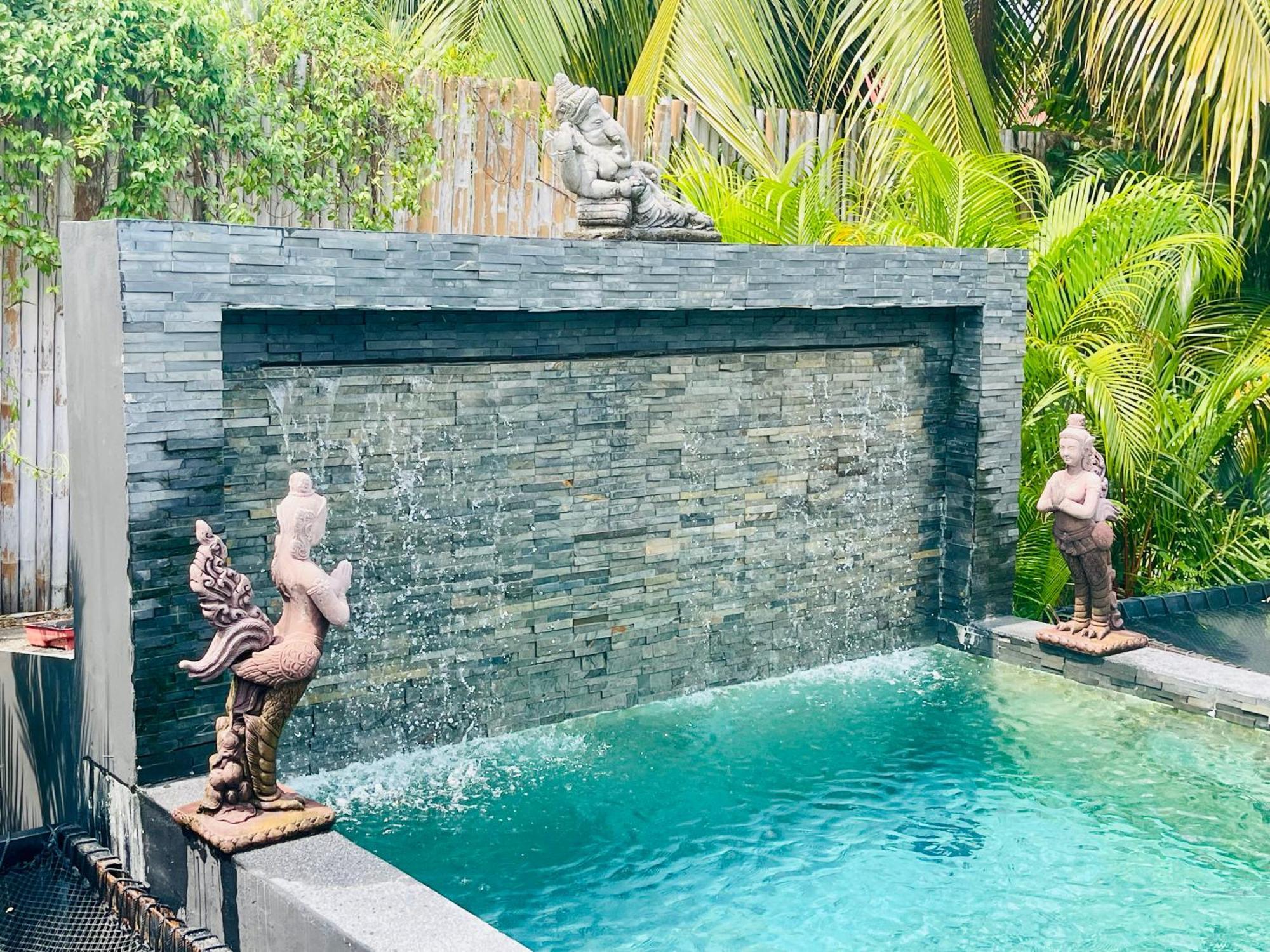 Villa Surya *